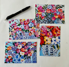 Load image into Gallery viewer, Set of 8 assorted floral notecards and envelopes