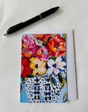 Load image into Gallery viewer, Set of 8 assorted floral notecards and envelopes