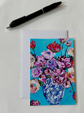 Load image into Gallery viewer, Set of 10 assorted floral notecards and envelopes