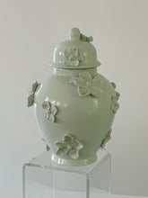 Load image into Gallery viewer, Calming Green