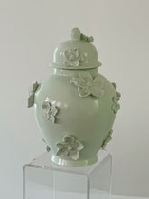 Load image into Gallery viewer, Calming Green