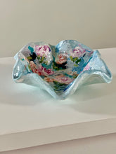 Load image into Gallery viewer, Hand sculpted &amp; painted clay trinket dish