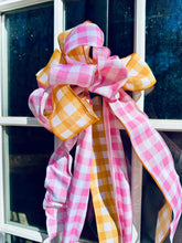 Load image into Gallery viewer, Hand Painted Wooden Door Hanger - 2