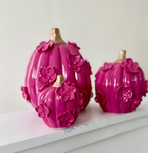 Load image into Gallery viewer, Magenta- Ceramic pumpkin - click to see size options