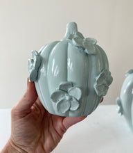 Load image into Gallery viewer, Cucumber melon- Ceramic pumpkin - click to see size options