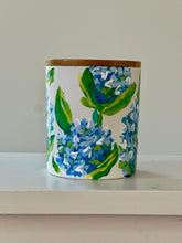 Load image into Gallery viewer, Pumpkin Spice candle Medium- Hand painted hydrangea
